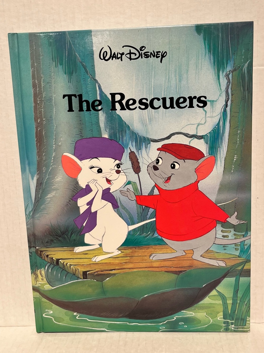 Vintage Hardcover edition of Walt Disney's The Rescuers Disney Classic Series.